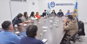 ADOSAC ACEPTÓ LA PROPUESTA SALARIAL Y SANTA CRUZ CERRÓ LA PARITARIA DOCENTE