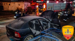 CALETA OLIVIA: BOMBEROS EXTINGUIERON PRINCIPIO DE INCENDIO VEHICULAR
