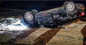 VOLCÓ UN AUTO EN LA COSTANERA DE PUERTO SAN JULIÁN