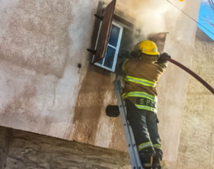 RÍO GALLEGOS: BOMBEROS SOFOCARON INCENDIO EN UNA VIVIENDA