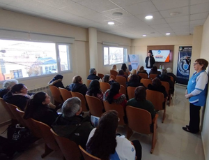 LA DIVISIÓN CIBERCRIMEN BRINDÓ CHARLA PREVENTIVA SOBRE CIBERDELITOS PARA ADULTOS MAYORES