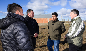 EL GOBERNADOR VIDAL ENTREGARÁ 16 CANCHAS DE CÉSPED