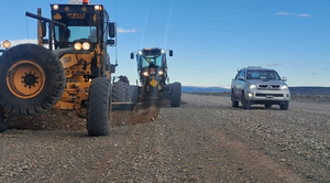 EL DISTRITO VIAL GOBERNADOR GREGORES REALIZA MANTENIMIENTO Y LIMPIEZA DE RUTAS